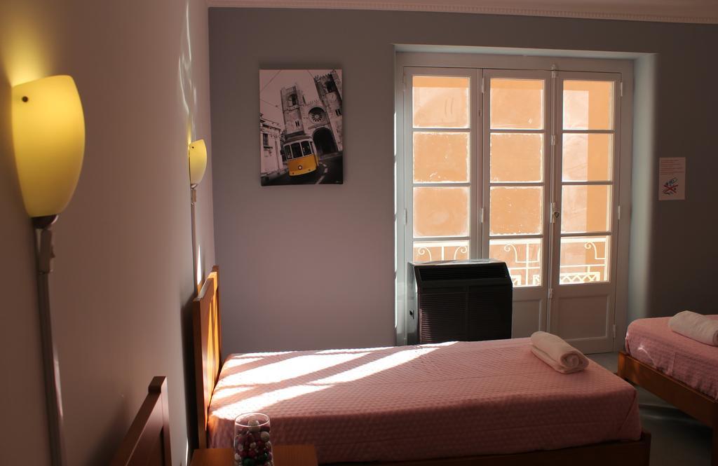 Residencial Duque De Saldanha Hotel Lisbon Ruang foto