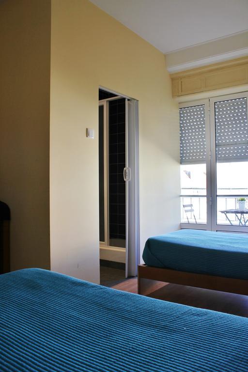 Residencial Duque De Saldanha Hotel Lisbon Bagian luar foto