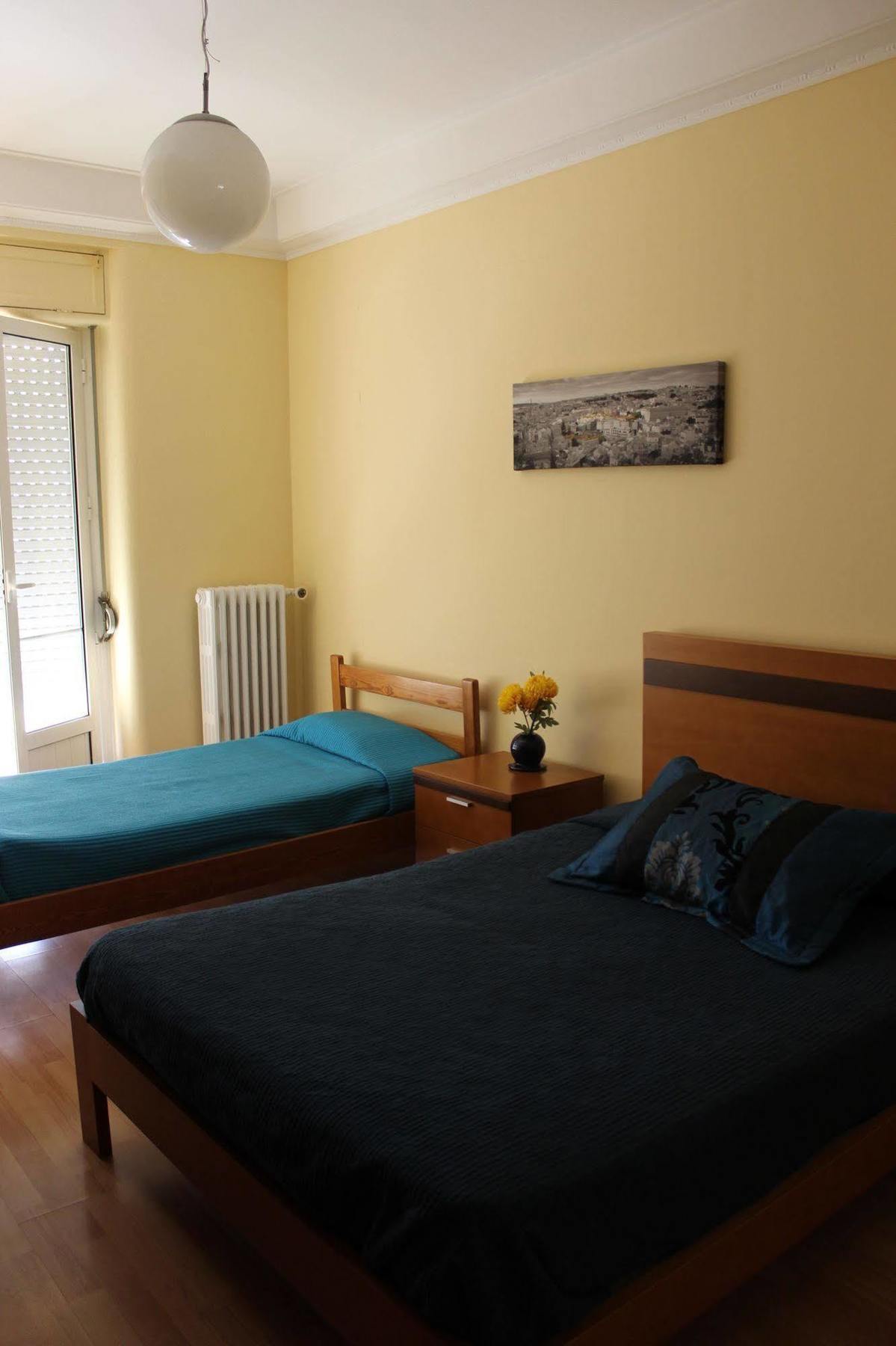 Residencial Duque De Saldanha Hotel Lisbon Bagian luar foto